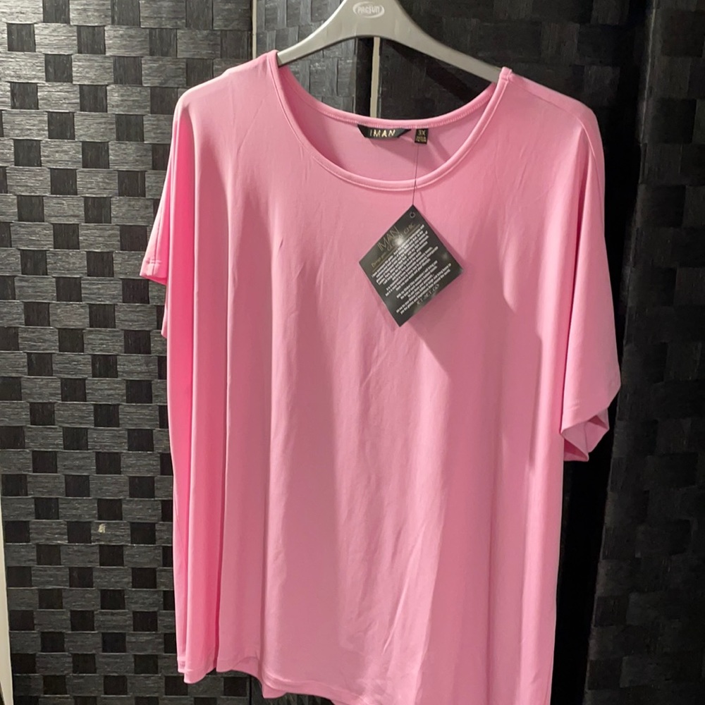 Beauty in pink! Iman size 3x
